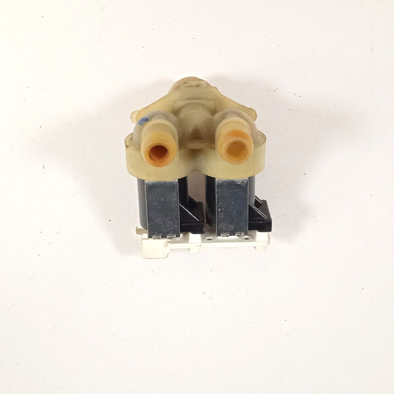 Электроклапан двойной 180° выпуск 10мм W10282207 Whirlpool Hisense (Hisense) Фото 2 Электроклапан двойной 180° выпуск 10мм W10282207 Whirlpool Hisense (Hisense) Фото 2