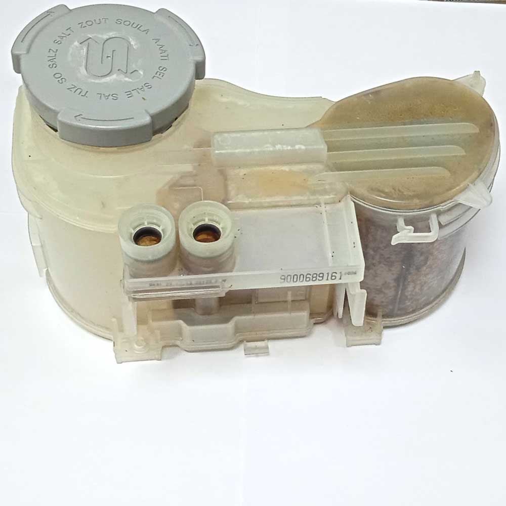 Емкость для соли (ионизатор) ПММ Bosch 9000689161 (демонтаж с  SPV53M00 RU/14  - не набирает воду) Емкость для соли (ионизатор) ПММ Bosch 9000689161 (демонтаж с  SPV53M00 RU/14  - не набирает воду)