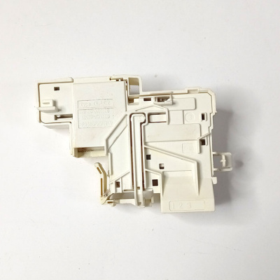 Устройство блокировки люка Whirlpool W10543490 TDLR 70220 вид спереди