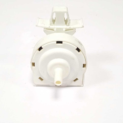 Прессостат стиральной машины Indesit 160026921-04 Фото 2