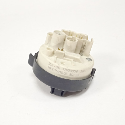 Прессостат стиральной машины Indesit 160015915.03 вид сзади 2