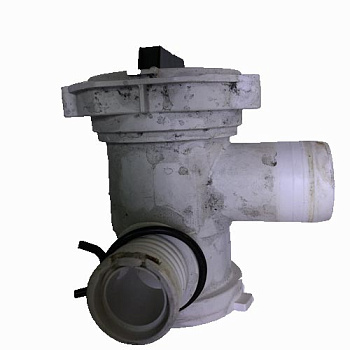 Корпус-насоса-стиральной-машины-бел.-Hotpoint-Ariston
